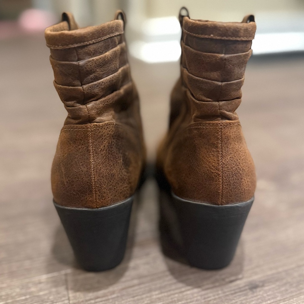 Arizona Jeans Co. Brown Western Ankle Boots with Chunky Heel size 7 - Picture 11 of 11